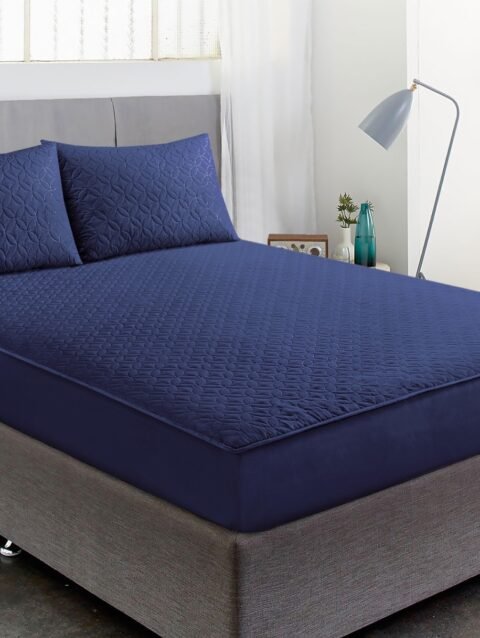 Luxury Waterproof Fitted Sheet with Pillow*dyed ( 1 Fitted sheet+ 2 Pillow )